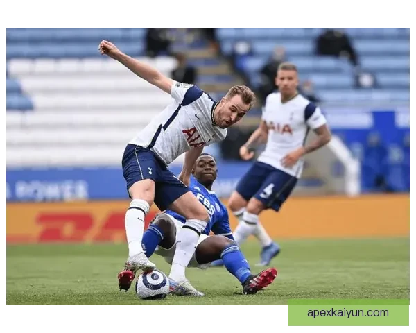 英超白衣军团在新赛季中表现稳健，逐渐显现出竞争力增强的趋势。